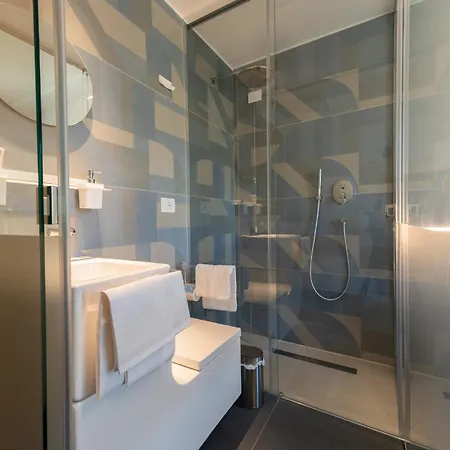 La Bussola Отель