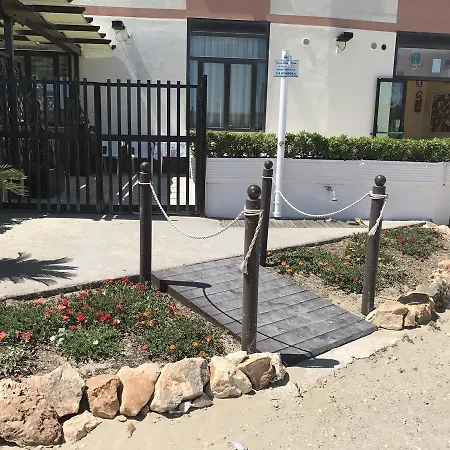 La Bussola אורטונה